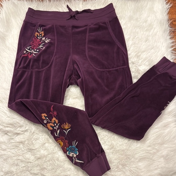Johnny Was Purple Velour Embroidered Hoodie and Pants Set size M pre-owned. - Picture 6 of 8